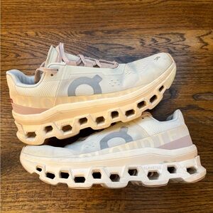 On cloud cloudmonster Running Shoes in Cream and blush size 8